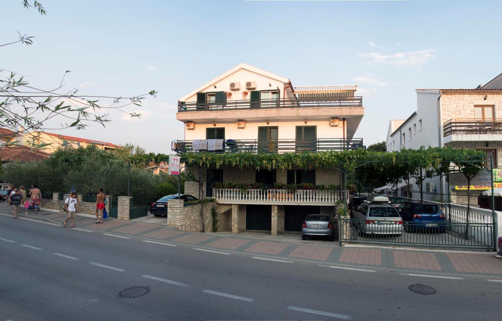 Apartments "Ruza" Βόντιτσε Εξωτερικό φωτογραφία