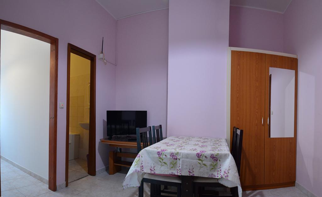 Apartments "Ruza" Βόντιτσε Εξωτερικό φωτογραφία