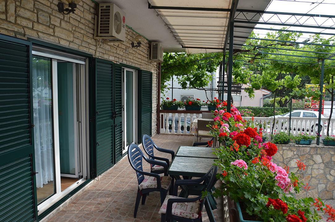 Apartments "Ruza" Βόντιτσε Εξωτερικό φωτογραφία